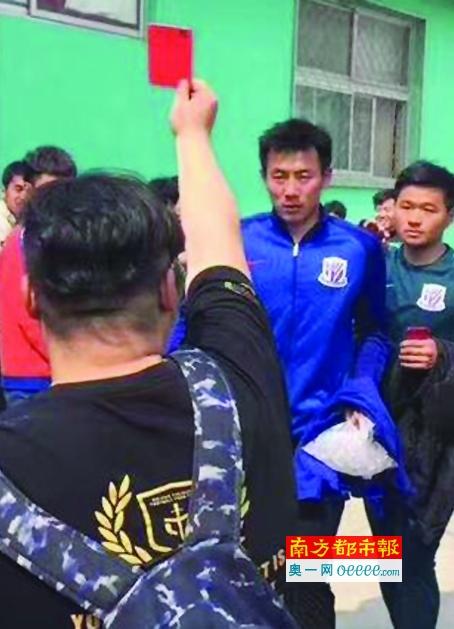 脱体育老师的裤裆看j