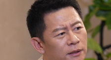 大胸美女被揉胸